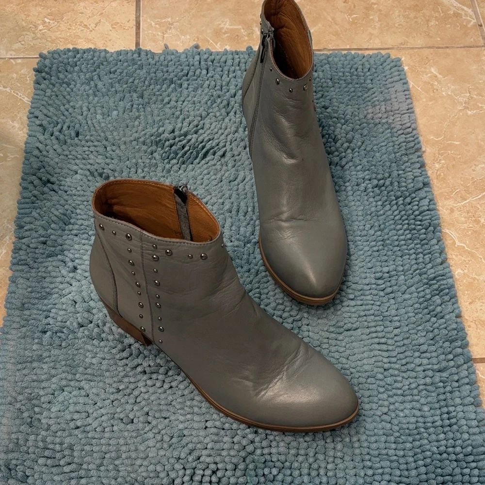 Spring Step Gray Ankle Boots - Picture 1 of 5
